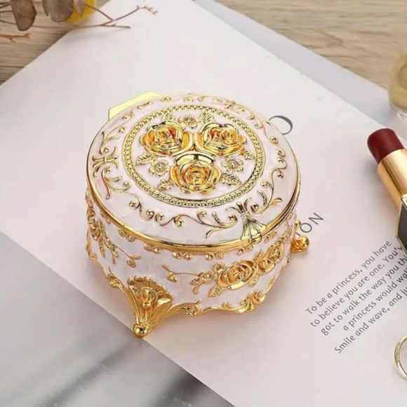 Decorative Round Jewelry Box - Vintage Style with Leather Lining - New W/Tags - Picture 5 of 5